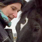 Ein Ausflug um den Güllepott. Die beiden wollen mal etwas anderes erkunden,als nur die Koppel.